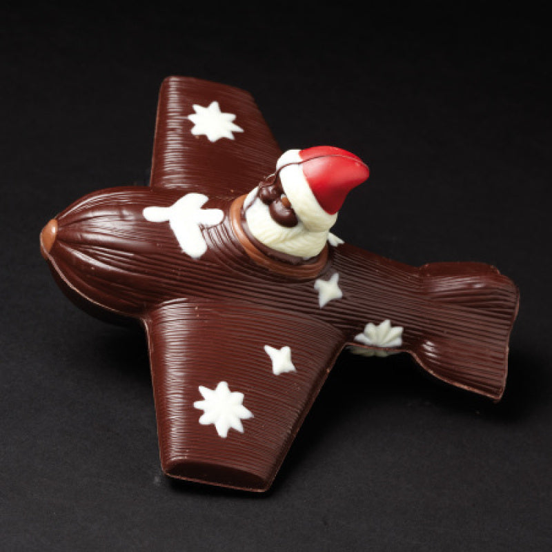 Chlaus im Flugzeug, dunkel